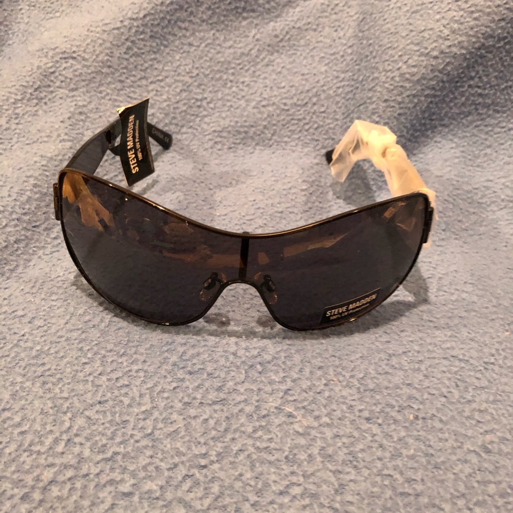 Steve Madden sunglasses NEW!!